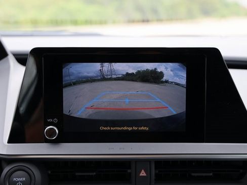 New 2026 Toyota Prius LE image 16