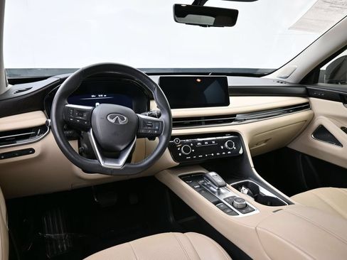 Used 2025 INFINITI QX60 Sensory w/ Vision Package AWD/4WD image 11
