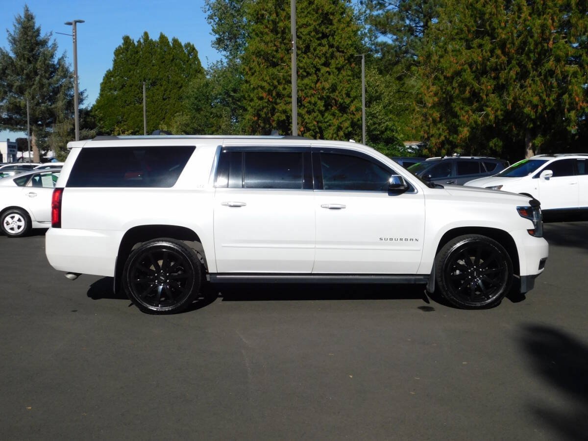Used 2016 Chevrolet Suburban LTZ AWD/4WD image 26
