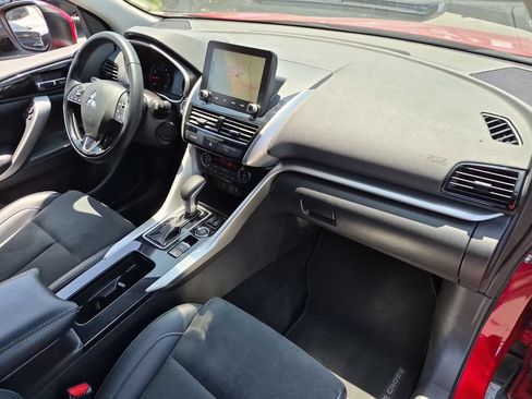 Used 2025 Mitsubishi Eclipse Cross SE AWD/4WD image 32