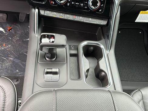 New 2026 GMC Sierra 1500 Denali w/ Denali Reserve Package image 18