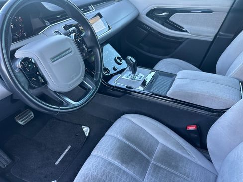 Used 2020 Land Rover Range Rover Evoque R-Dynamic HSE image 4