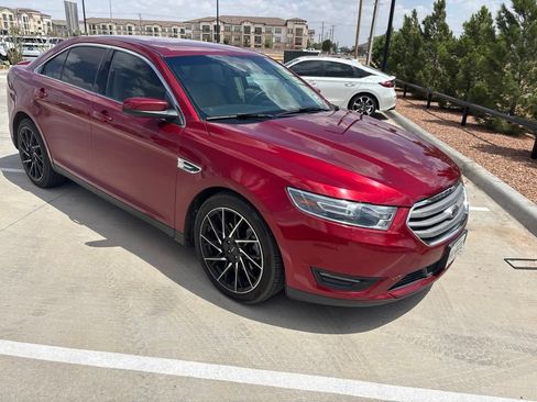Used 2018 Ford Taurus SEL w/ Equipment Group 201A FWD image 14