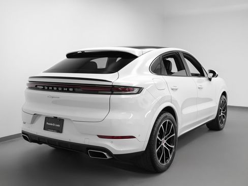 Certified 2026 Porsche Cayenne Coupe AWD/4WD image 12