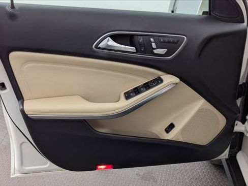 Used 2019 Mercedes-Benz GLA 250 image 13