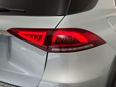 Used 2022 Mercedes-Benz GLE 350 w/ Premium Package image 34