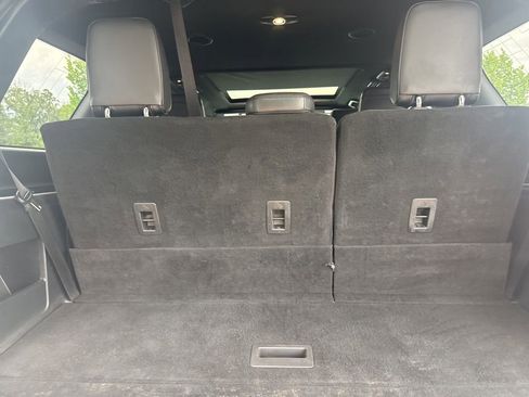 Used 2020 Ford Expedition Limited w/ Equipment Group 302A RWD image 31