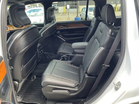 Used 2024 Jeep Grand Cherokee L Summit AWD/4WD image 42