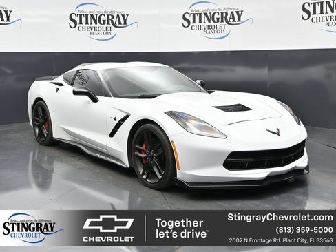 Used 2019 Chevrolet Corvette Stingray Coupe w/ Carbon Flash Badge Package RWD image 1