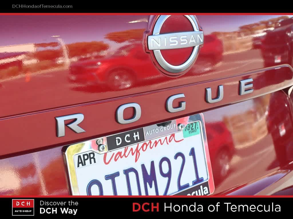Used 2025 Nissan Rogue S FWD image 7