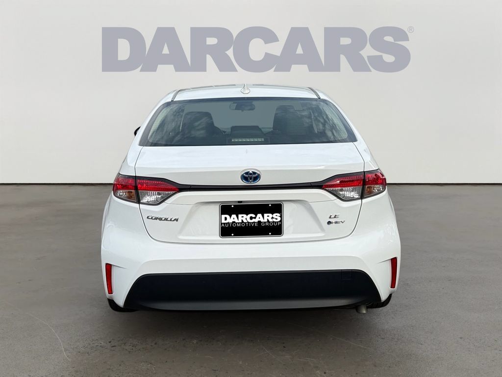 Used 2025 Toyota Corolla LE FWD image 6