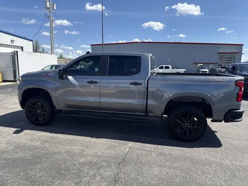 Used 2022 Chevrolet Silverado 1500 LT Trail Boss image 9