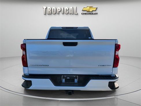 New 2026 Chevrolet Silverado 1500 Custom image 4