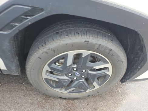 Certified 2025 Subaru Forester Limited AWD/4WD image 2