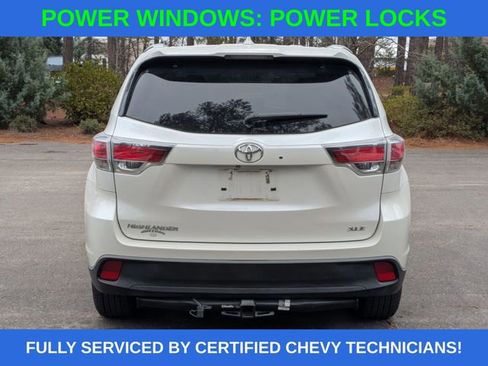 Used 2015 Toyota Highlander XLE image 11