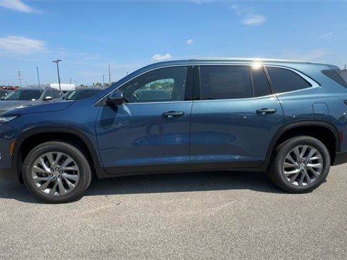 New 2026 Buick Enclave Preferred w/ Power Package image 5
