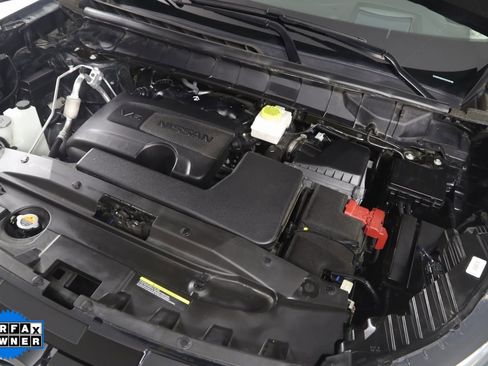 Used 2024 Nissan Pathfinder Platinum w/ Cargo Package image 22