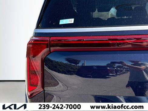 New 2026 Kia Carnival image 10