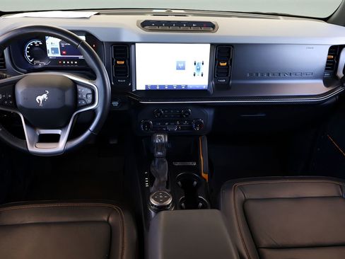 Used 2022 Ford Bronco Badlands AWD/4WD image 12