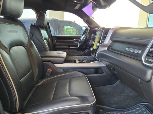Used 2022 RAM 1500 Laramie AWD/4WD image 26