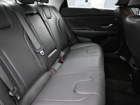 Certified 2024 Hyundai Elantra Limited image 25