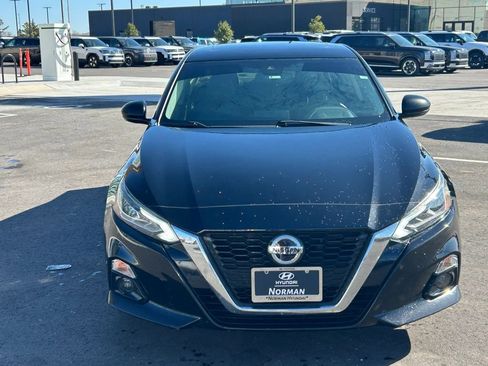 Used 2020 Nissan Altima 2.5 SL image 2