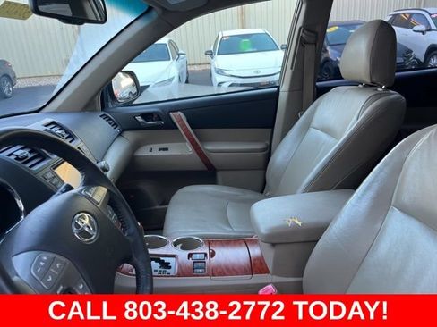 Used 2010 Toyota Highlander Limited AWD/4WD image 9