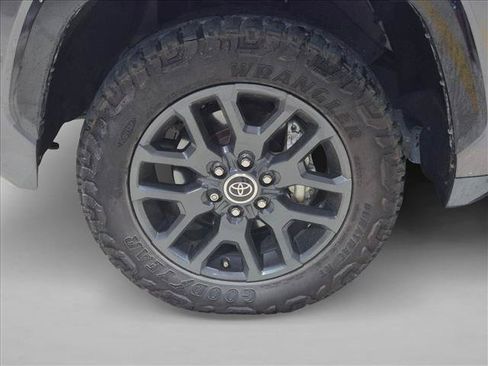 Used 2023 Toyota Tundra Platinum RWD image 5
