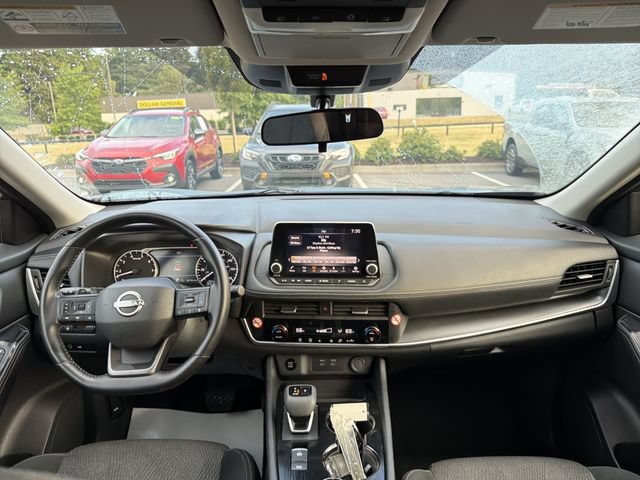Used 2025 Nissan Rogue SV AWD/4WD image 20