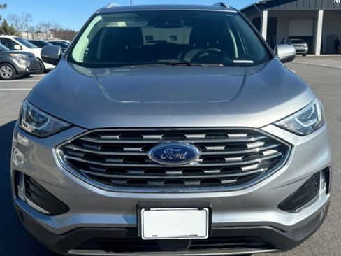 Used 2020 Ford Edge SEL w/ Convenience Package image 4