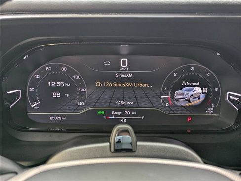 Used 2024 GMC Yukon Denali w/ Advanced Technology Package AWD/4WD image 12