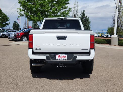 New 2026 Toyota Tacoma TRD Off-Road w/ TRD Off Road Upgrade Package AWD/4WD image 10