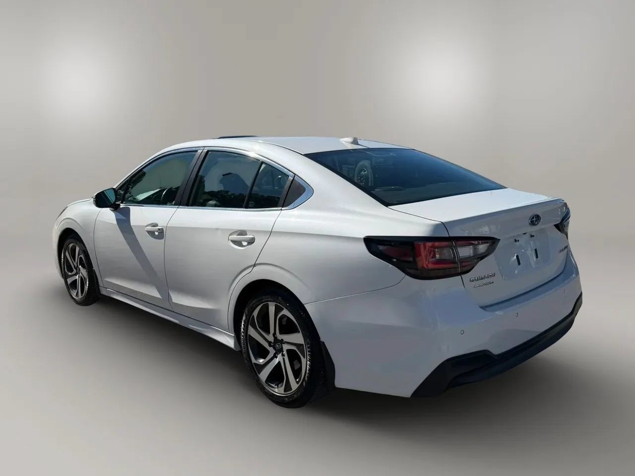 Used 2020 Subaru Legacy Limited w/ Popular Package #2 AWD/4WD image 6