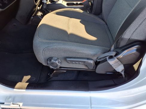 Used 2025 Jeep Gladiator Sport image 20