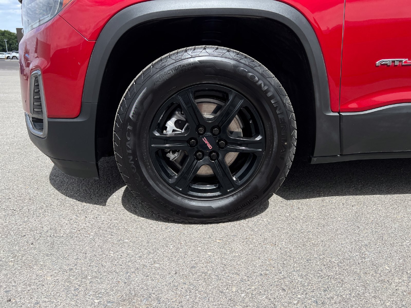 Used 2022 GMC Acadia AT4 w/ Technology Package AWD/4WD image 30