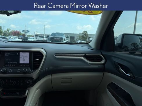 Used 2023 GMC Acadia Denali w/ Denali Ultimate Package FWD image 20