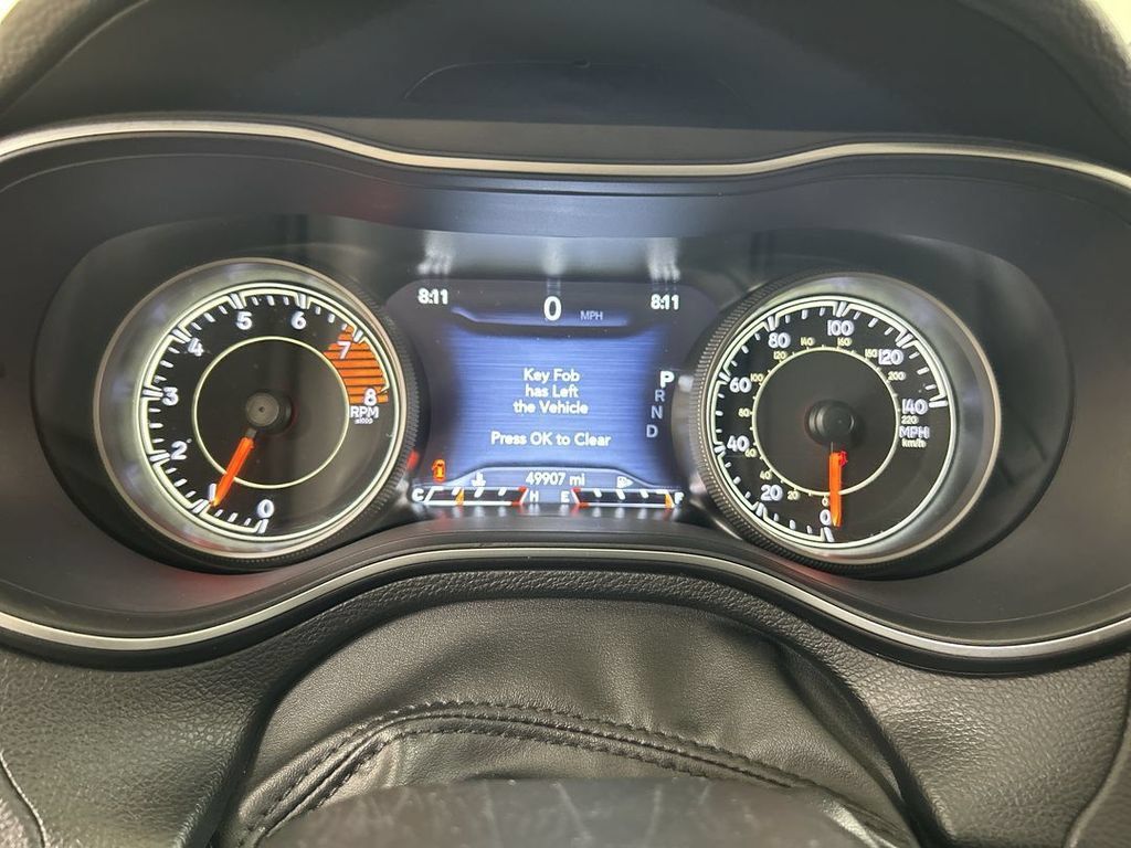 Certified 2022 Jeep Cherokee Limited w/ Elite Package AWD/4WD image 13