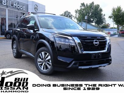 New 2025 Nissan Pathfinder SL