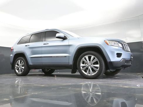 Used 2012 Jeep Grand Cherokee Laredo RWD image 32