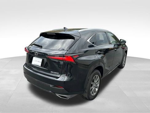 Used 2020 Lexus NX 300 FWD image 5