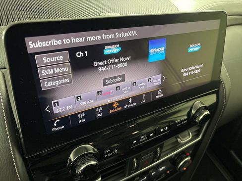 Used 2024 INFINITI QX80 Luxe image 32