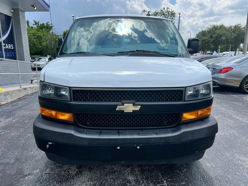 Used 2020 Chevrolet Express 2500 RWD image 3