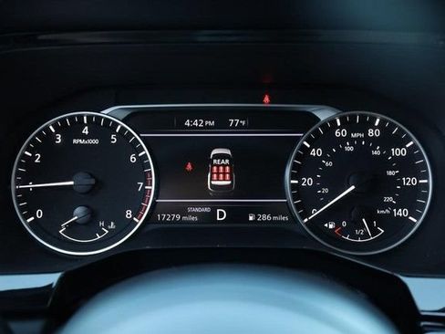 Certified 2025 Nissan Pathfinder SV FWD image 12