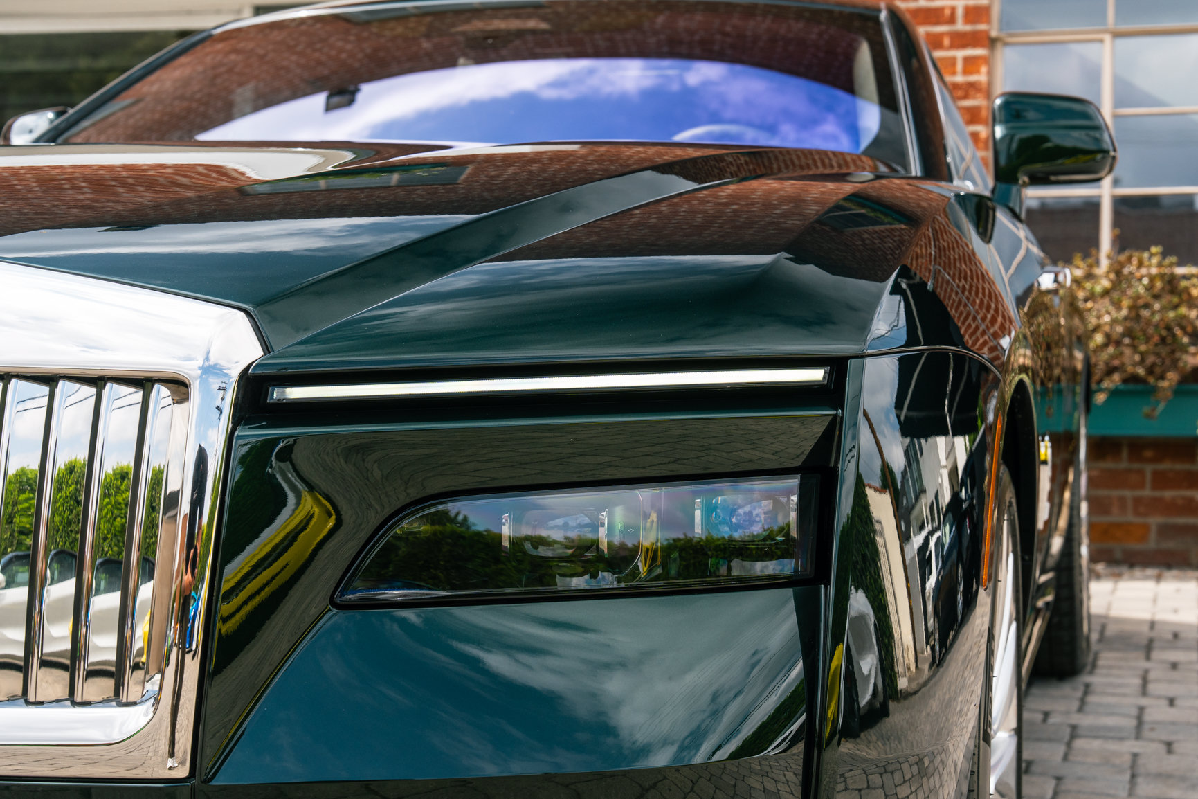 Certified 2024 Rolls-Royce Spectre w/ Spectre Launch Package AWD/4WD image 22