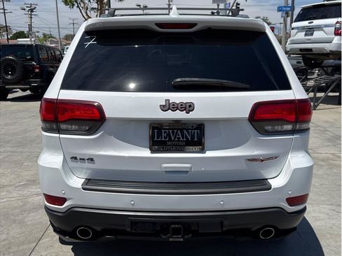 Used 2018 Jeep Grand Cherokee Trailhawk w/ Trailhawk Luxury Group AWD/4WD image 6