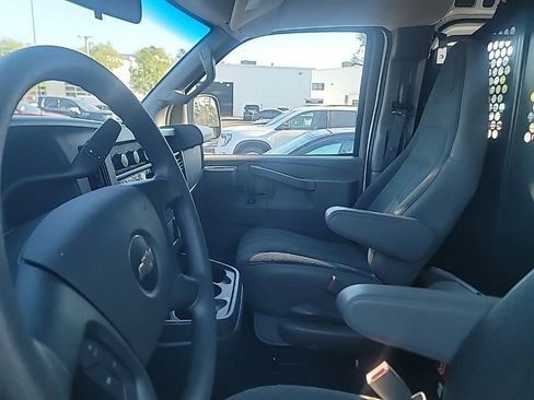 Used 2024 Chevrolet Express 2500 w/ Driver Convenience Package image 18