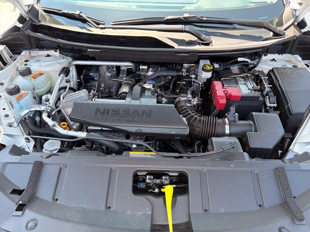 Certified 2026 Nissan Rogue SV FWD image 26