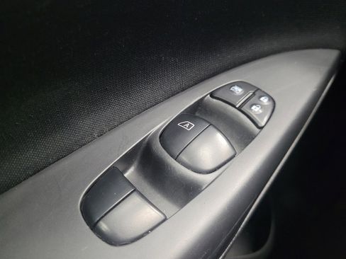 Used 2018 Nissan Sentra SV image 27