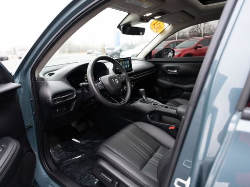 Certified 2024 Honda HR-V EX-L image 8