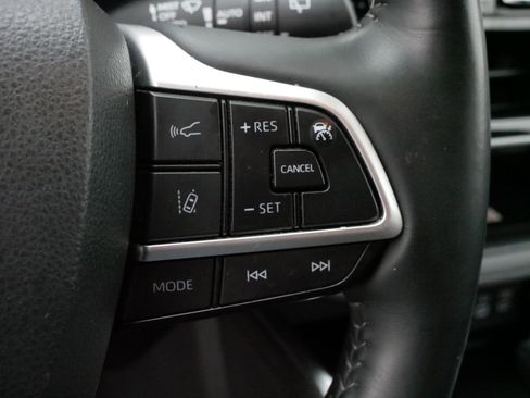 Used 2023 Toyota Highlander Platinum image 28